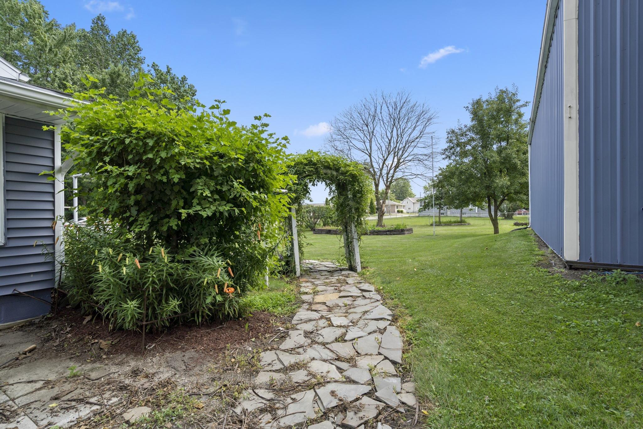 1301 S Road Garrett, IN 46738 - Photo 29 of 29 Gallery Image 29