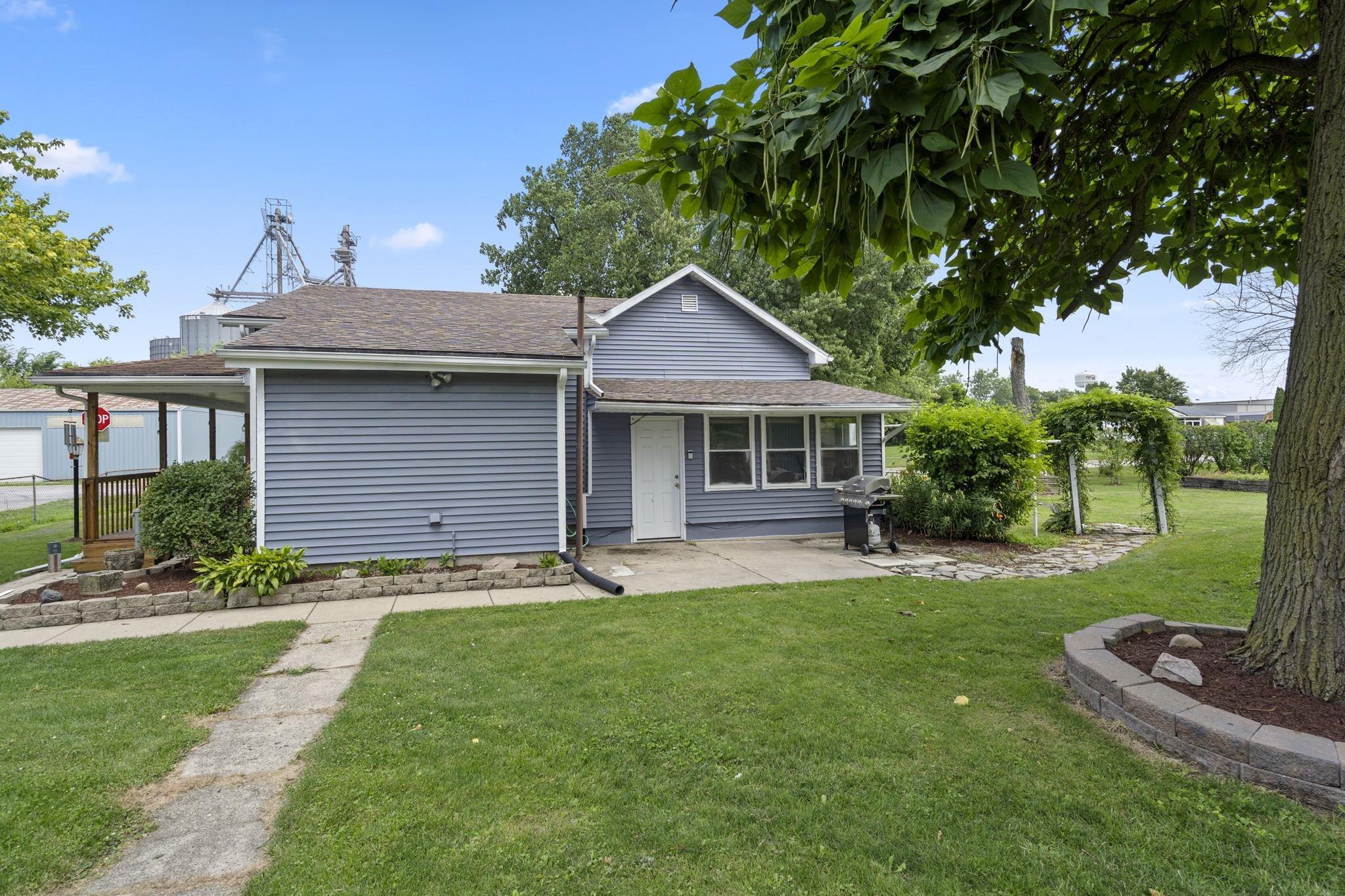 1301 S Road Garrett, IN 46738 - Photo 4 of 29 Gallery Image 4