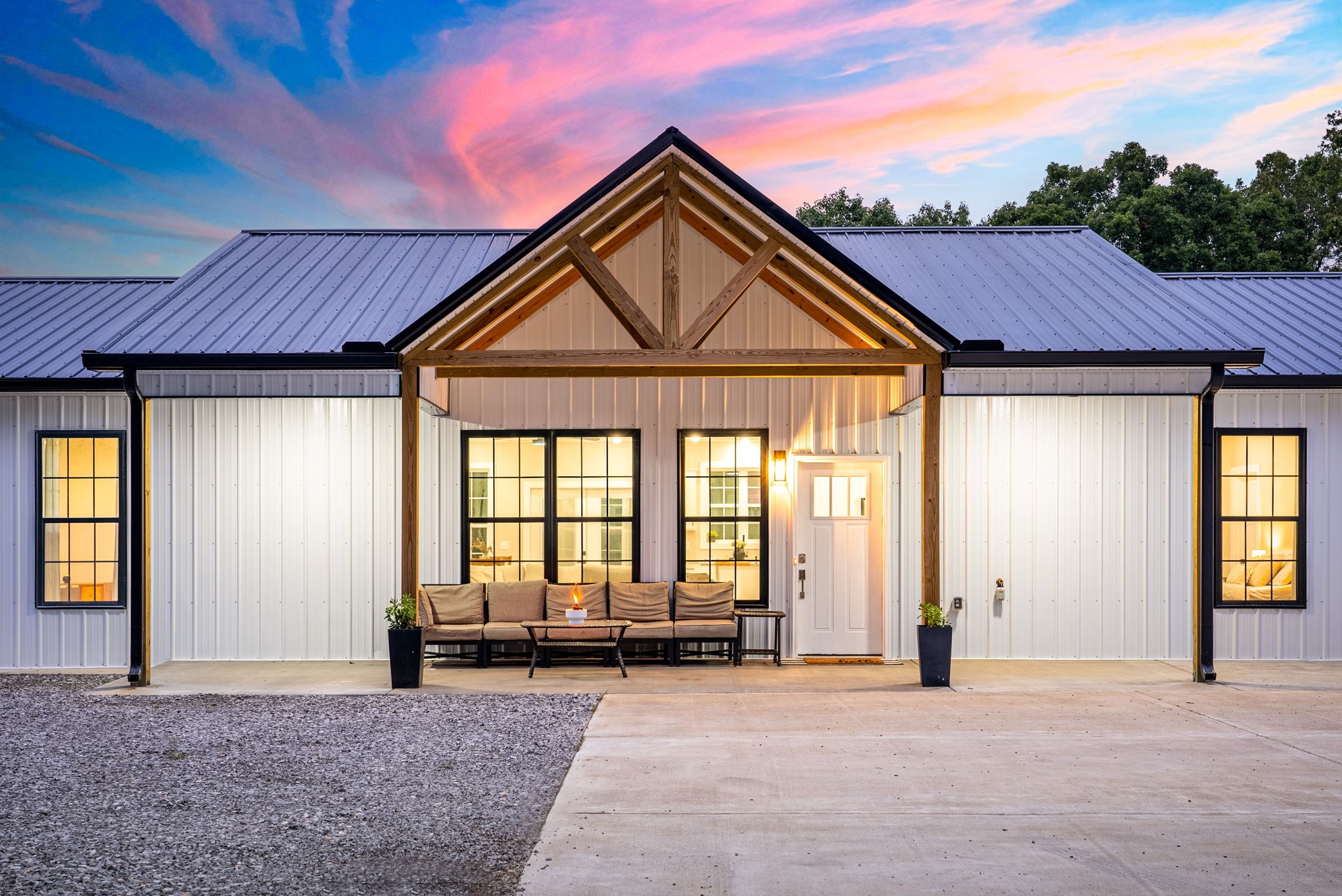 2049 Conatser Road Cunningham, TN 37052 - Photo 2 of 61 Gallery Image 2