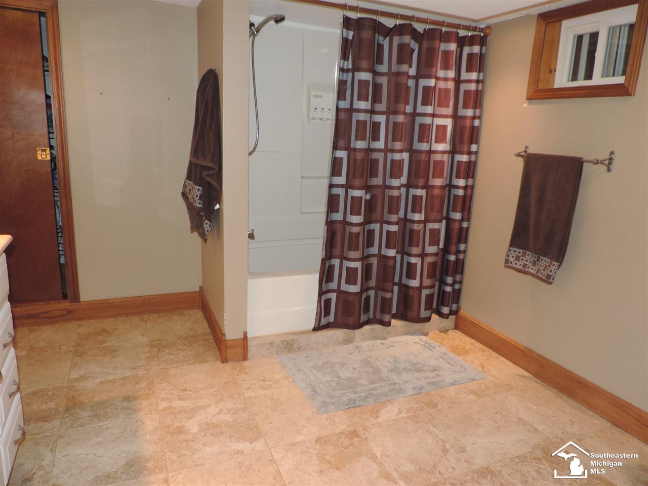 8248 Jackman Road Temperance, MI 48182 - Photo 24 of 32