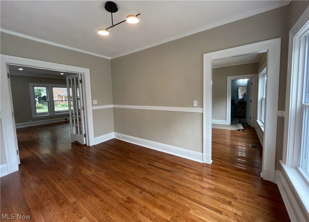 1843 Farmington Road Cleveland, OH 44112 - Photo 9 of 48 View from sitting room to dining area and living room