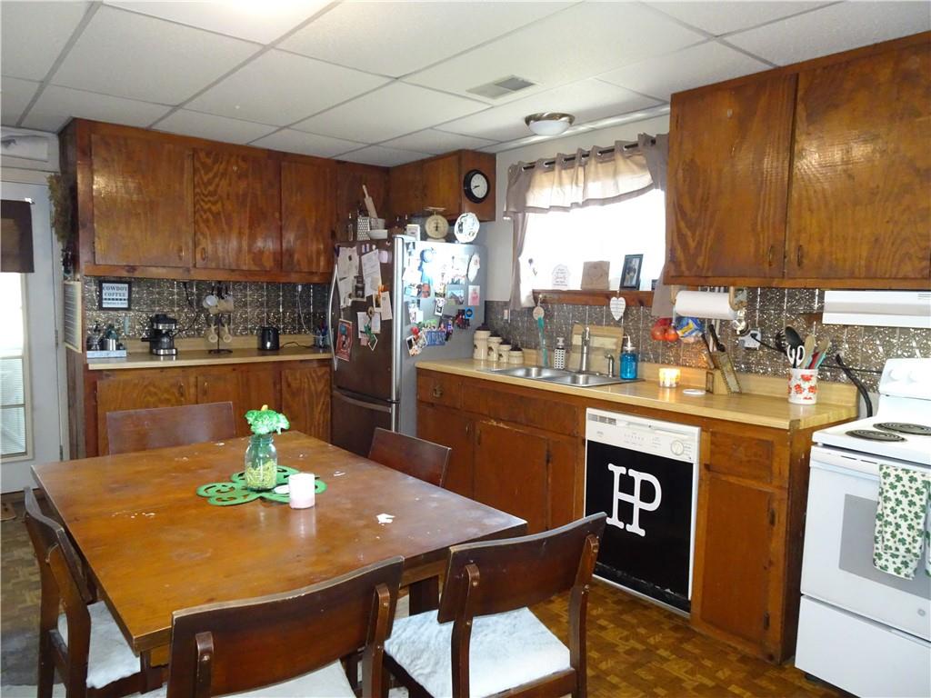 227 Alice Road Acme, PA 15610 - Photo 8 of 37 Gallery Image 8