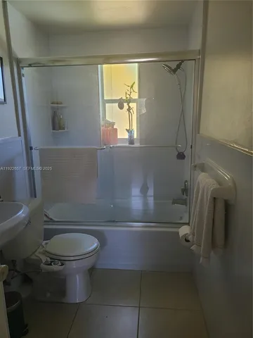 $2,500 | 729 Northeast 16th Avenue, Unit 729D, Fort Lauderdale, FL 33304