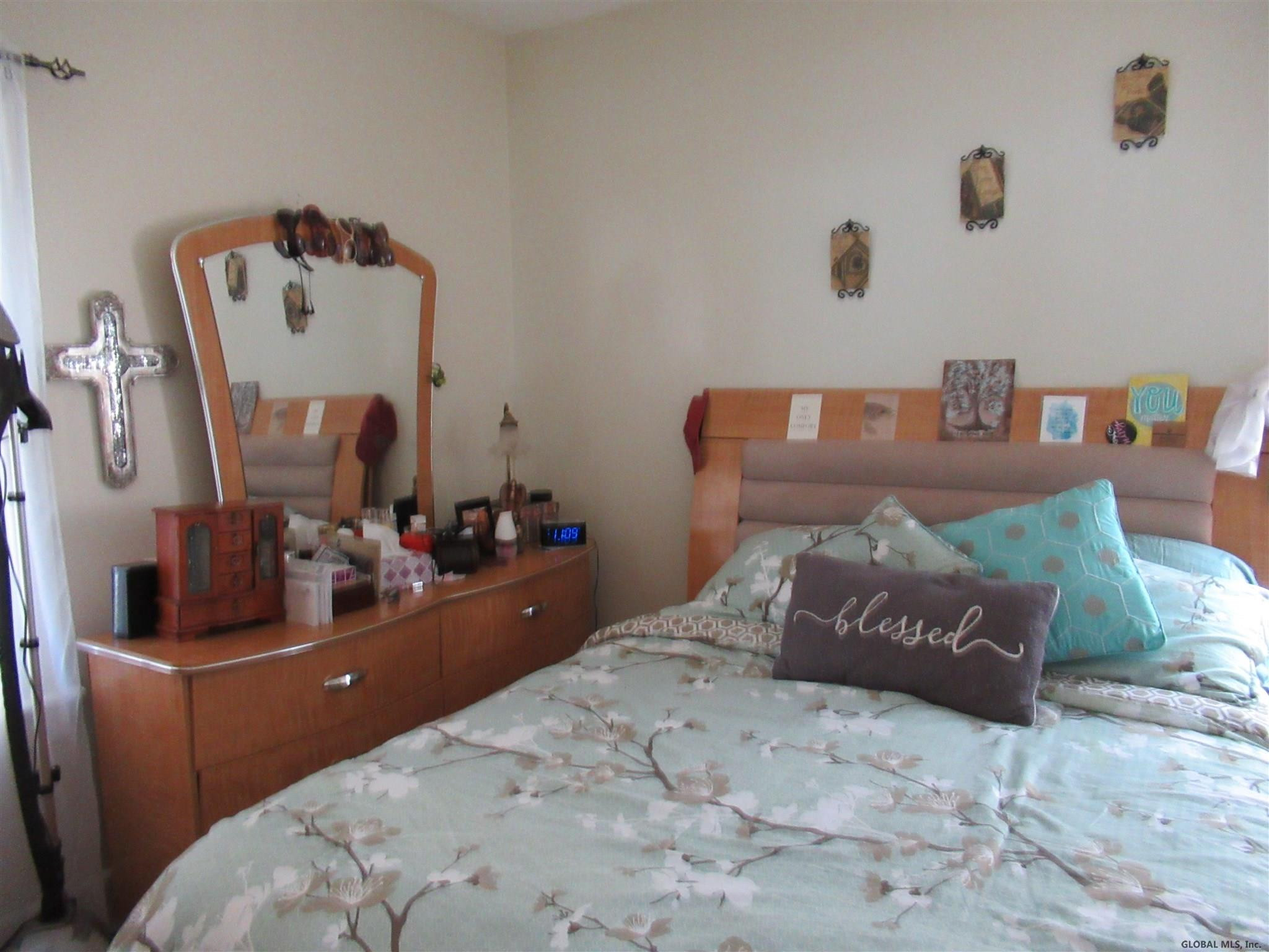 1467-1469 Rugby Road Schenectady, NY 12308 - Photo 12 of 50 Photo 12