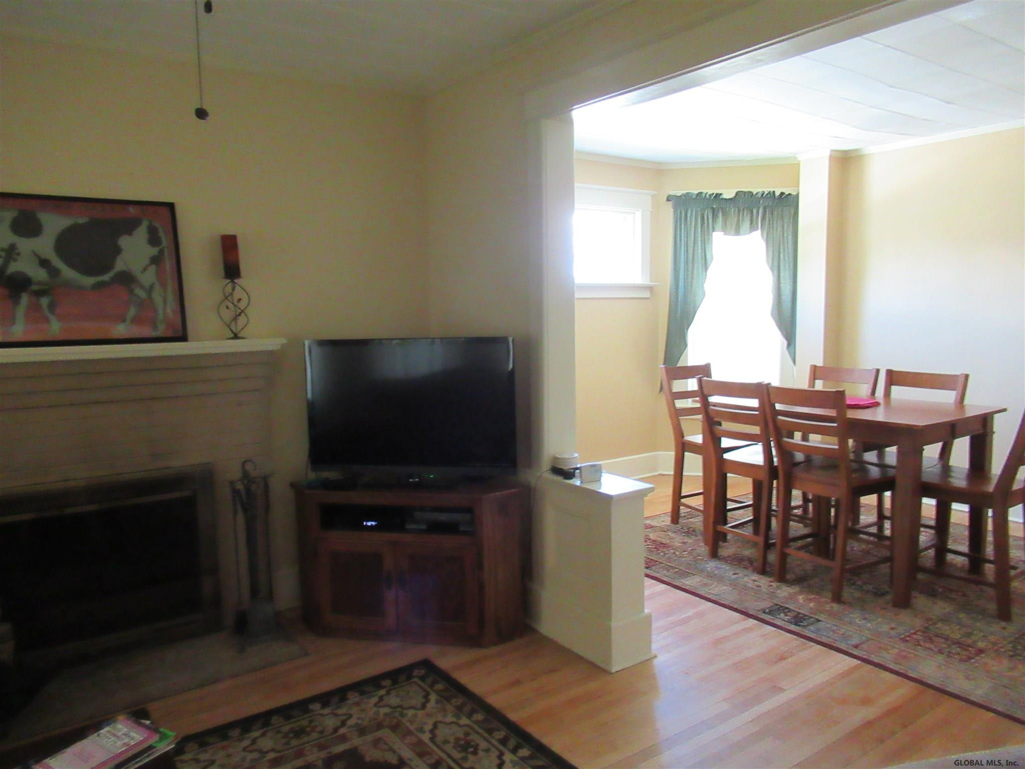 1467-1469 Rugby Road Schenectady, NY 12308 - Photo 15 of 50 Photo 15