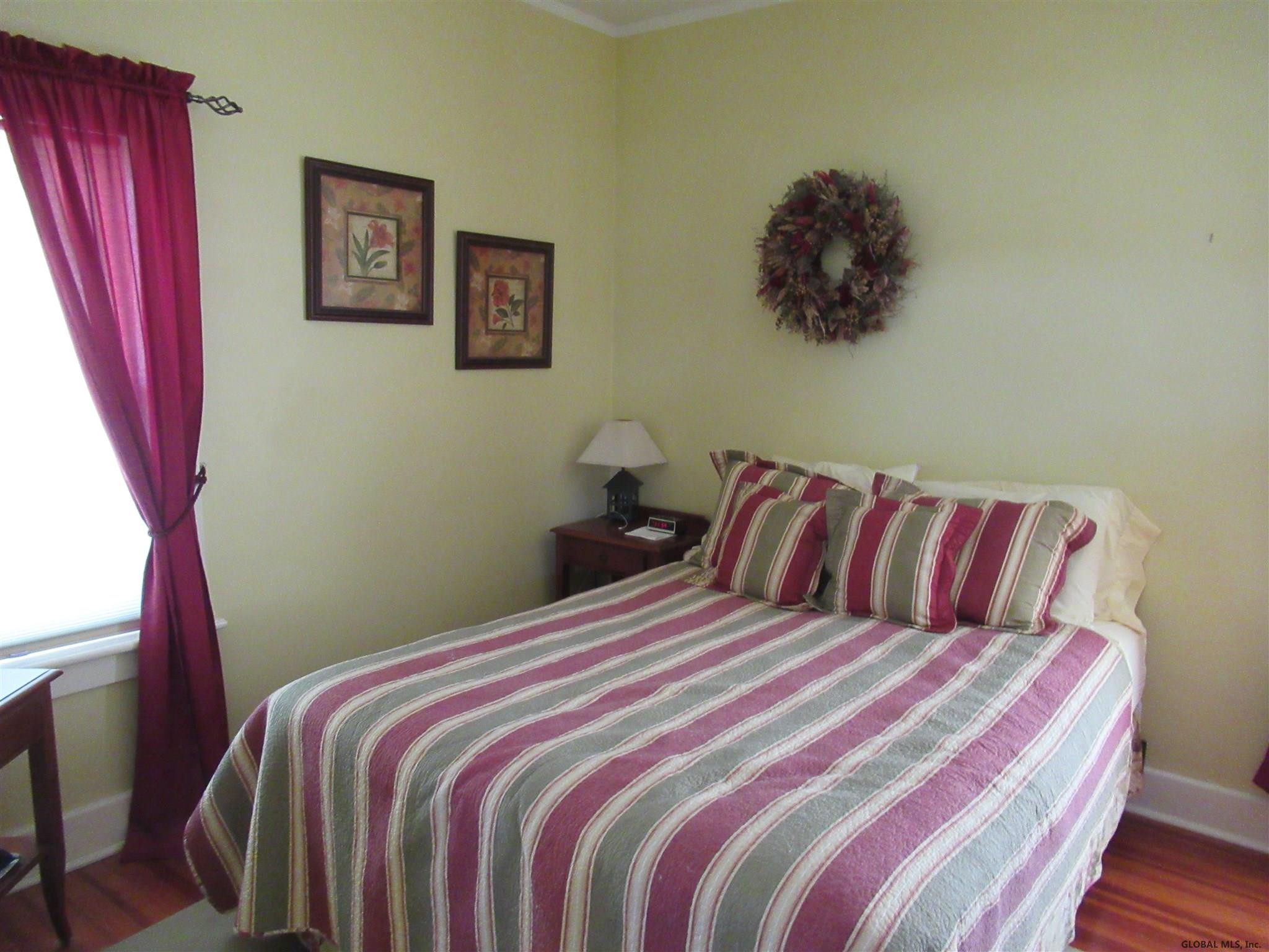 1467-1469 Rugby Road Schenectady, NY 12308 - Photo 19 of 50 Photo 19
