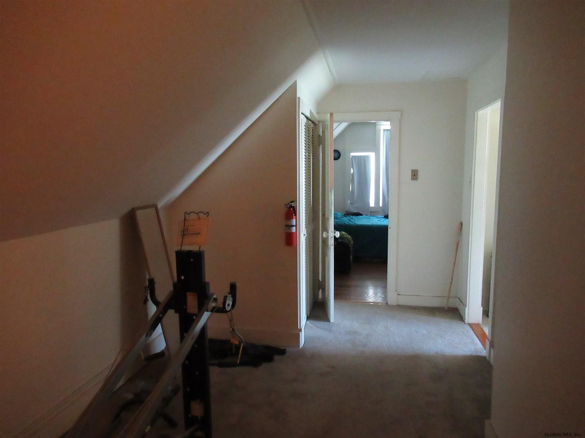 1467-1469 Rugby Road Schenectady, NY 12308 - Photo 24 of 50 Photo 24