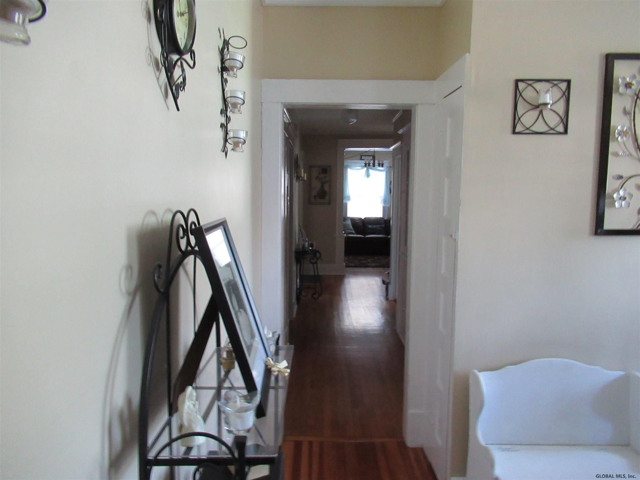 1467-1469 Rugby Road Schenectady, NY 12308 - Photo 29 of 50 Photo 30