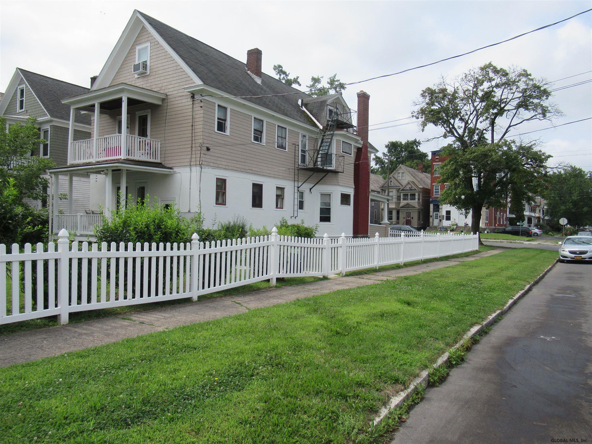 1467-1469 Rugby Road Schenectady, NY 12308 - Photo 46 of 50 Photo 47