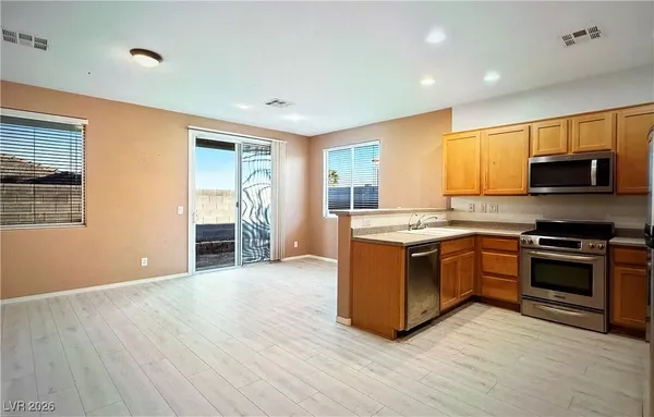 $2,025 | 6288 Shamrock Lake Avenue, Las Vegas, NV 89141