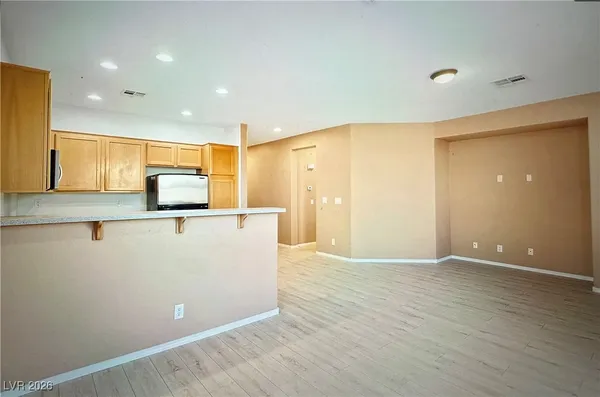 $2,025 | 6288 Shamrock Lake Avenue, Las Vegas, NV 89141