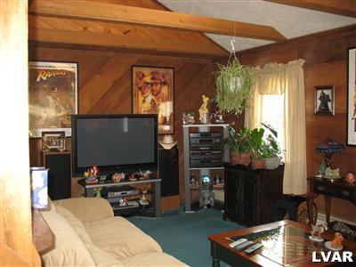 4984 Buckeye Road Emmaus, PA 18049 - Photo 8 of 11 Gallery Image 8