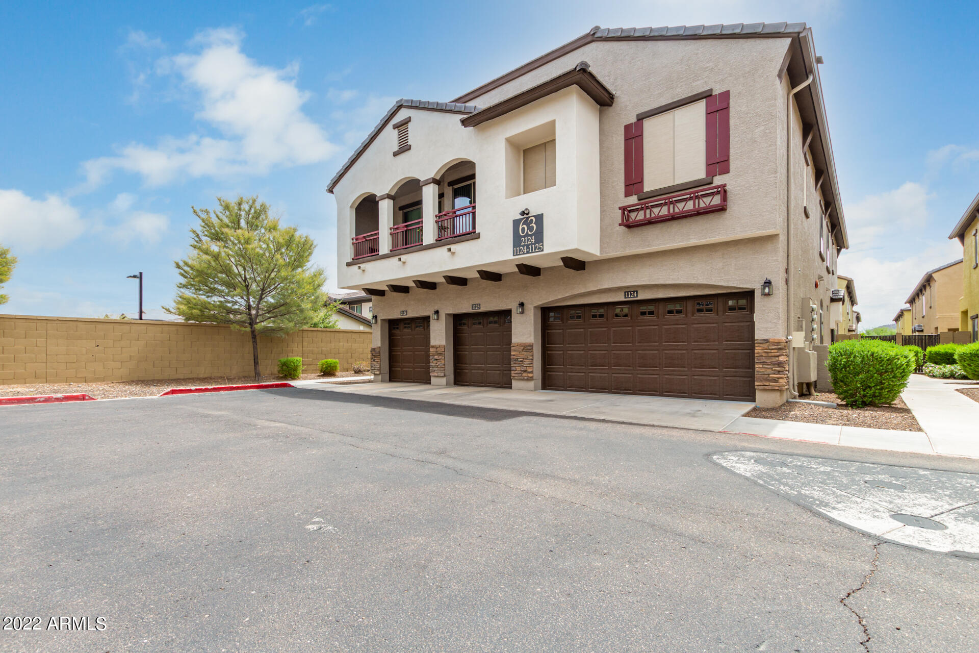 2725 East Mine Creek Road, Unit 1125 Phoenix, AZ 85024 - Photo 1 of 27 0001-01 Mine Creek