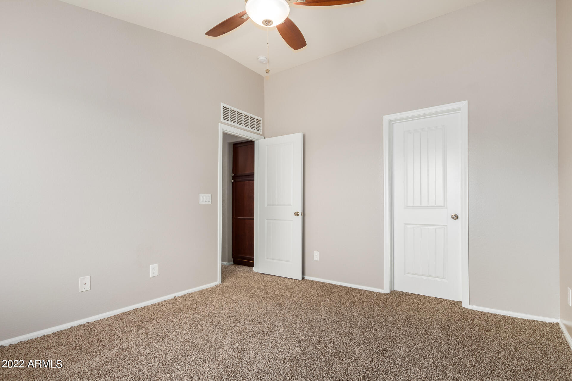 2725 East Mine Creek Road, Unit 1125 Phoenix, AZ 85024 - Photo 17 of 27 0018-18 Mine Creek