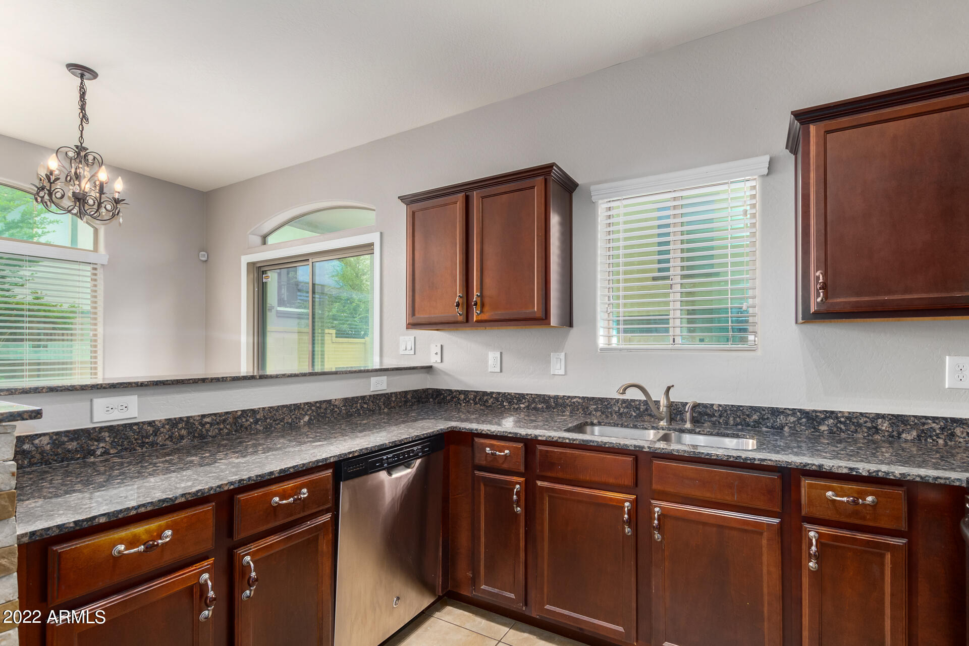 2725 East Mine Creek Road, Unit 1125 Phoenix, AZ 85024 - Photo 10 of 27 0011-10 Mine Creek