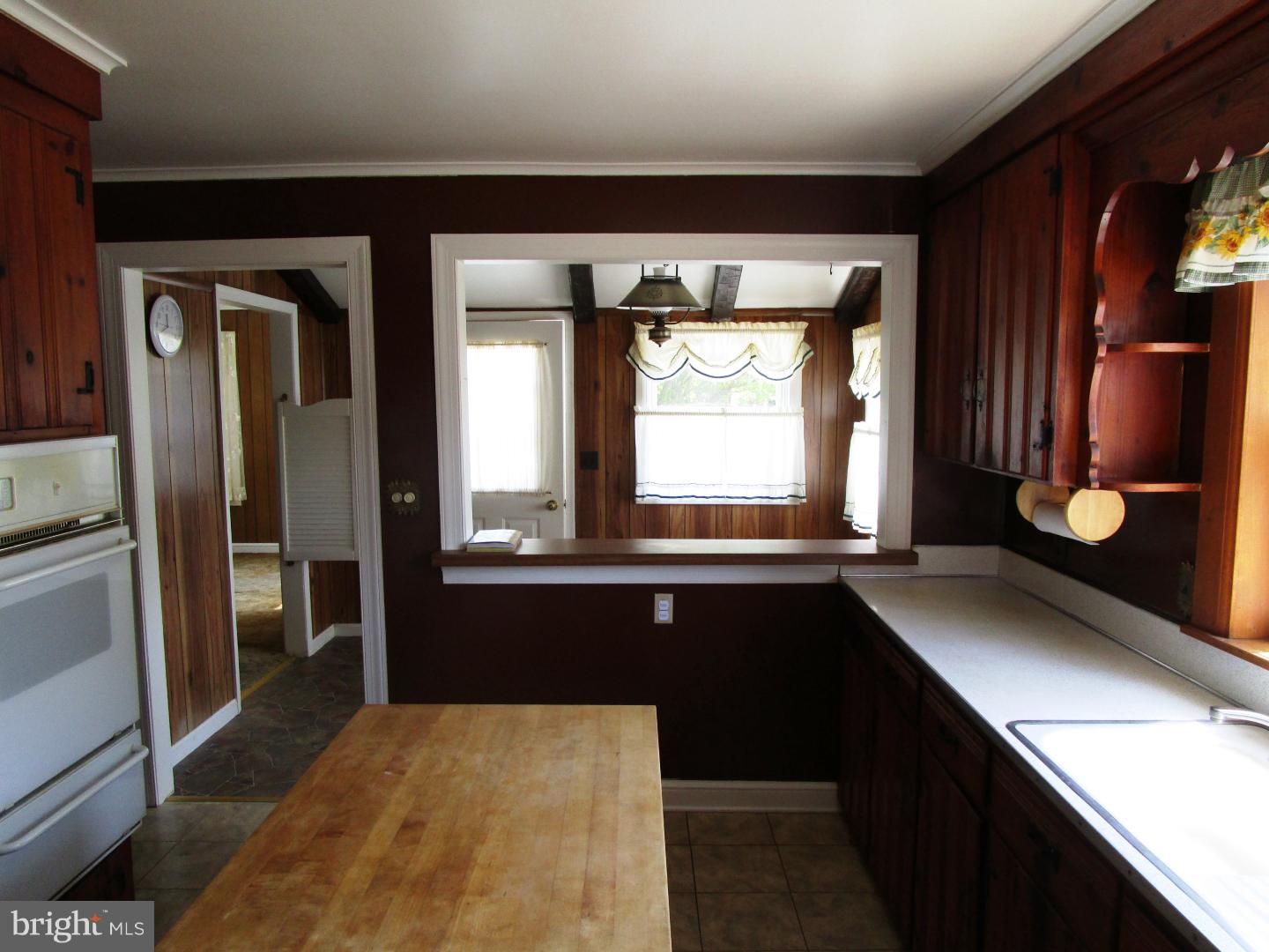 146 North Halsey Road Dover, DE 19901 - Photo 6 of 14 Kitchen