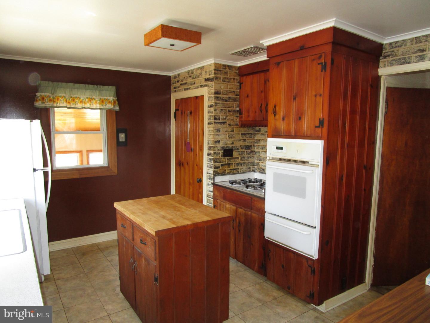 146 North Halsey Road Dover, DE 19901 - Photo 7 of 14 Kitchen