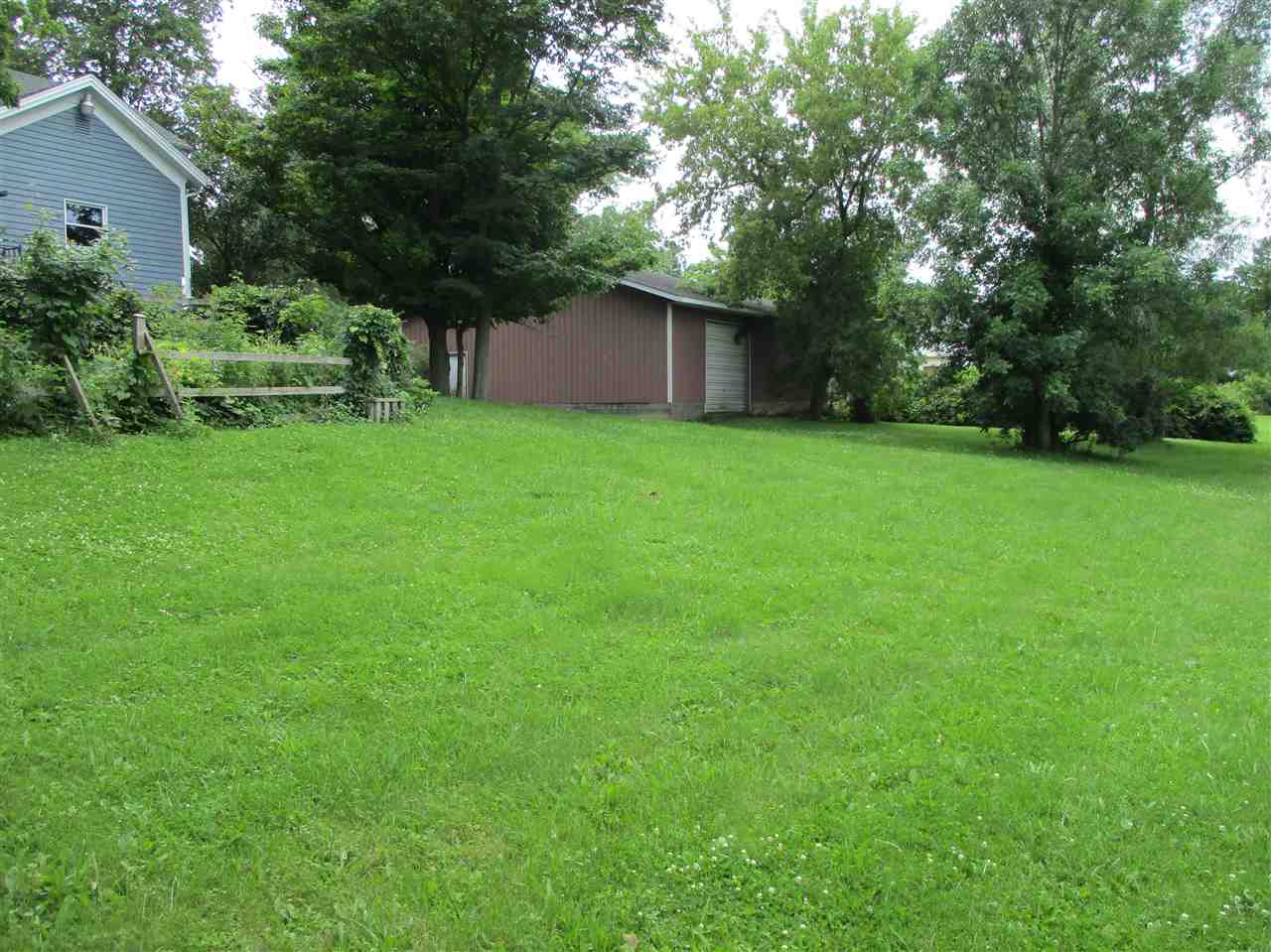 8429 Newburg Road Durand, MI 48429 - Photo 32 of 37 50048604-31.JPG