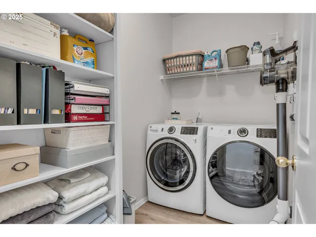 $340,000 | 7216 Southwest Manor Way, Unit F, Beaverton, OR 97078