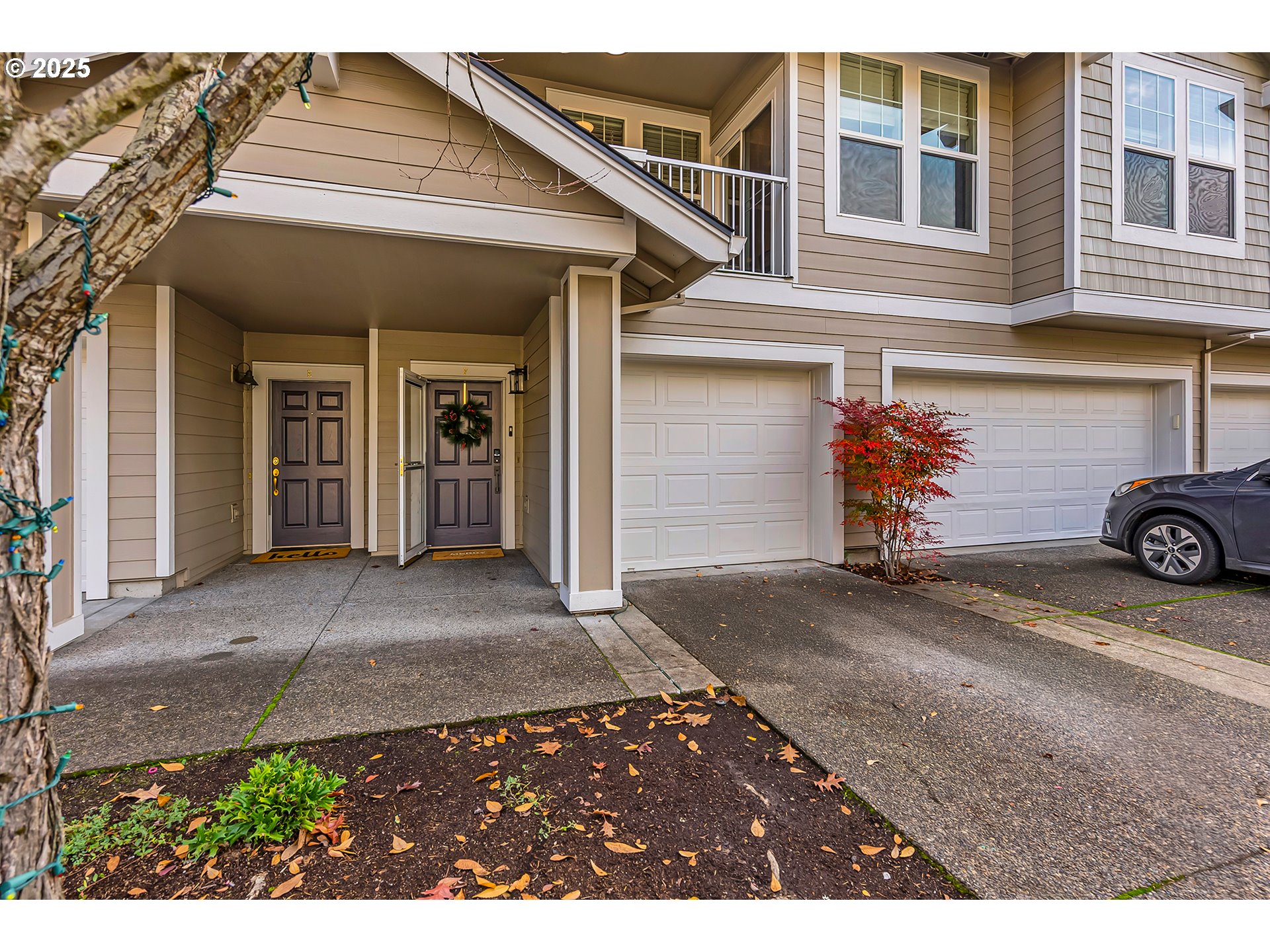 7216 Southwest Manor Way, Unit F Beaverton, OR 97078 - Photo 3 of 31