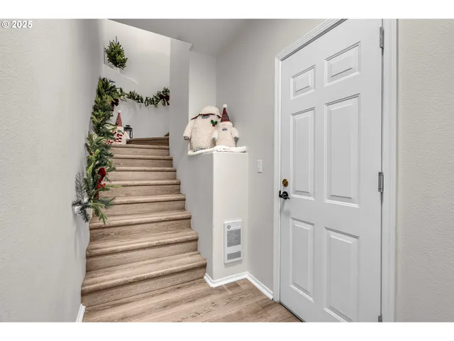 $340,000 | 7216 Southwest Manor Way, Unit F, Beaverton, OR 97078