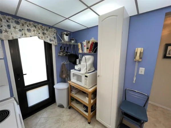 $214,900 | 2601 Northeast 14th Street Causeway, Unit 535, Pompano Beach, FL 33062