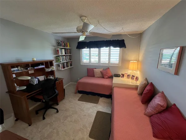 $214,900 | 2601 Northeast 14th Street Causeway, Unit 535, Pompano Beach, FL 33062