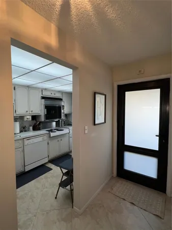 $214,900 | 2601 Northeast 14th Street Causeway, Unit 535, Pompano Beach, FL 33062