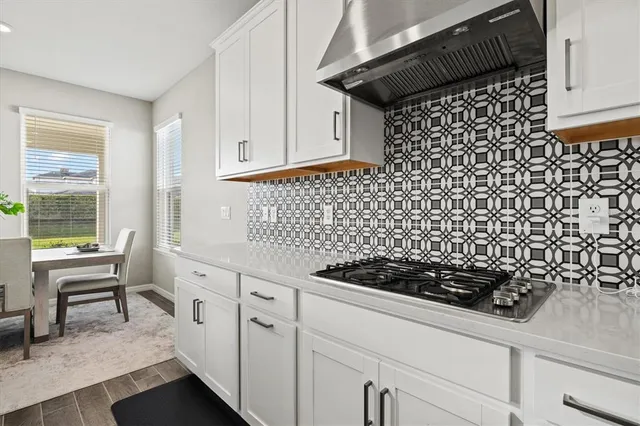 $4,850 | 9312 Tequila Sunrise Drive, Sarasota, FL 34241