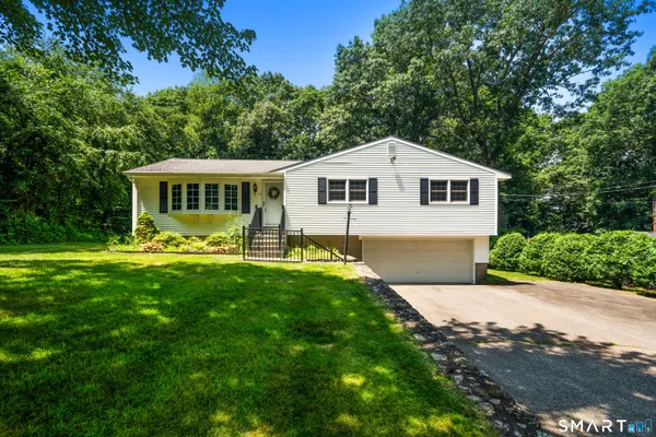 $374,900 | 19 Crestwood Drive, Wolcott, CT 06716