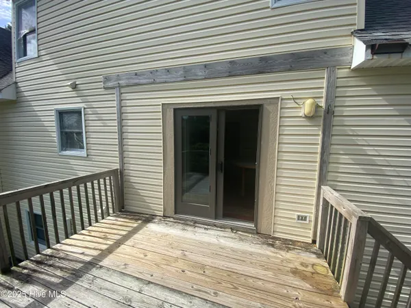 $420,000 | 120 Perkins Lane, Coinjock, NC 27923