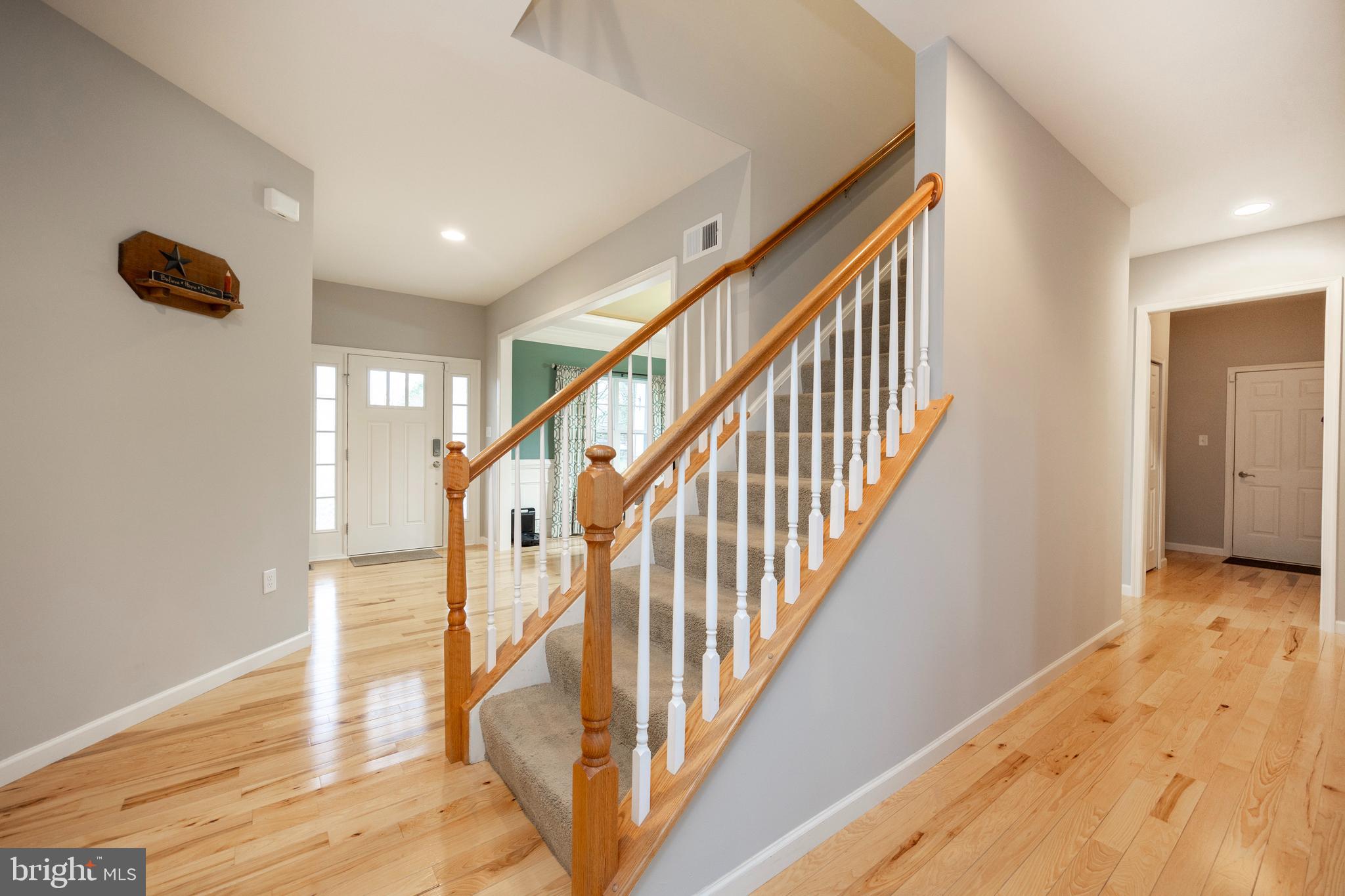 301 Snyder Road Oley, PA 19547 - Photo 5 of 45 Entry/Stairs