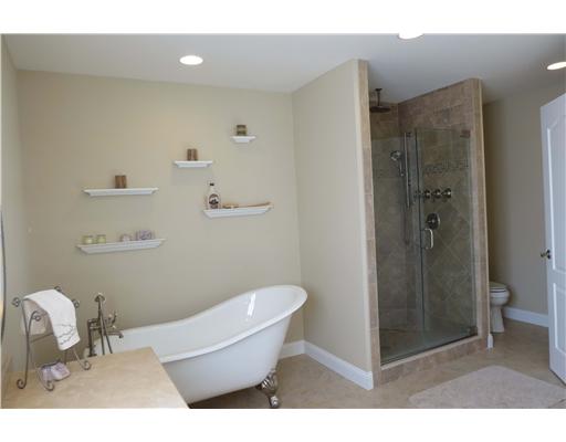 40 Pine Ridge Drive Cranston, RI 02921 - Photo 17 of 20 Master Bath/Spa.