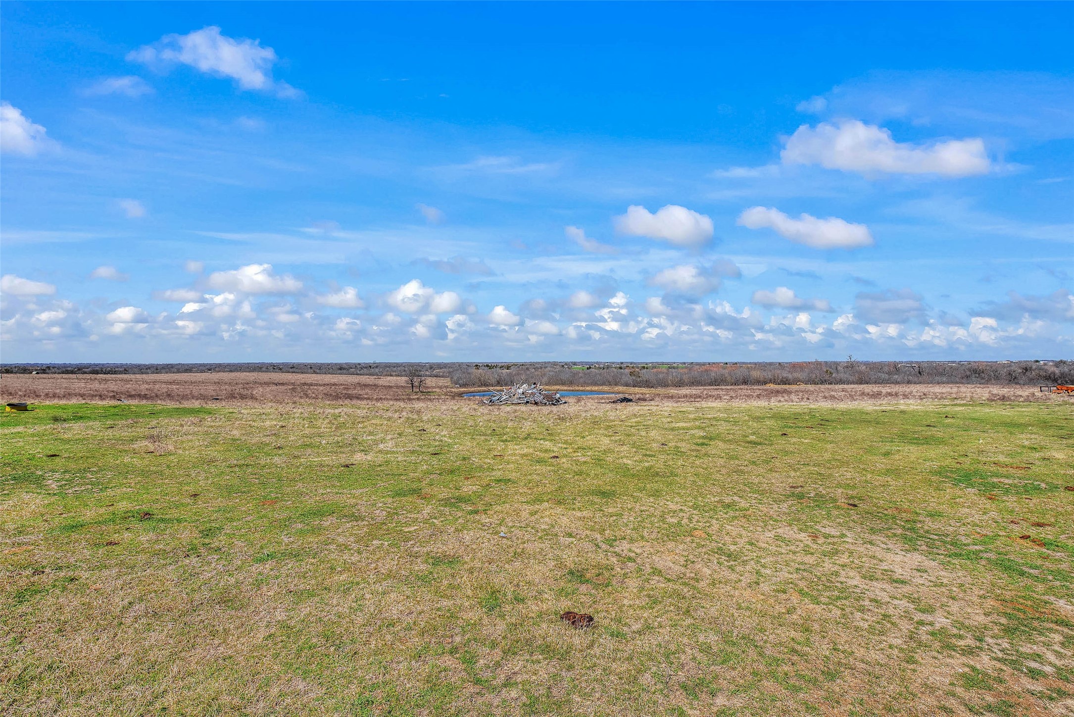 1258 Steinke Road Mart, TX 76664 - Photo 10 of 13 a view of an ocean and a yard