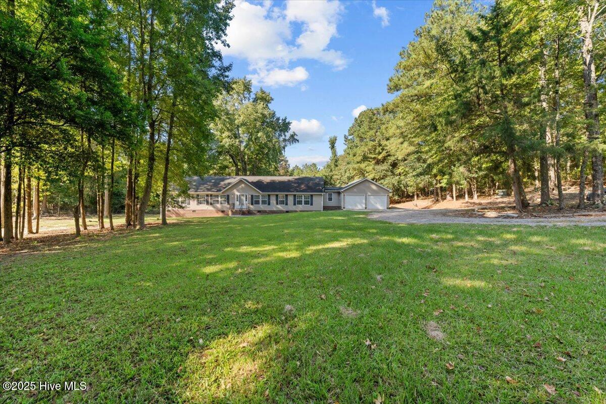 11891 Aberdeen Road Aberdeen, NC 28315 - Photo 2 of 35 03-DSC00578