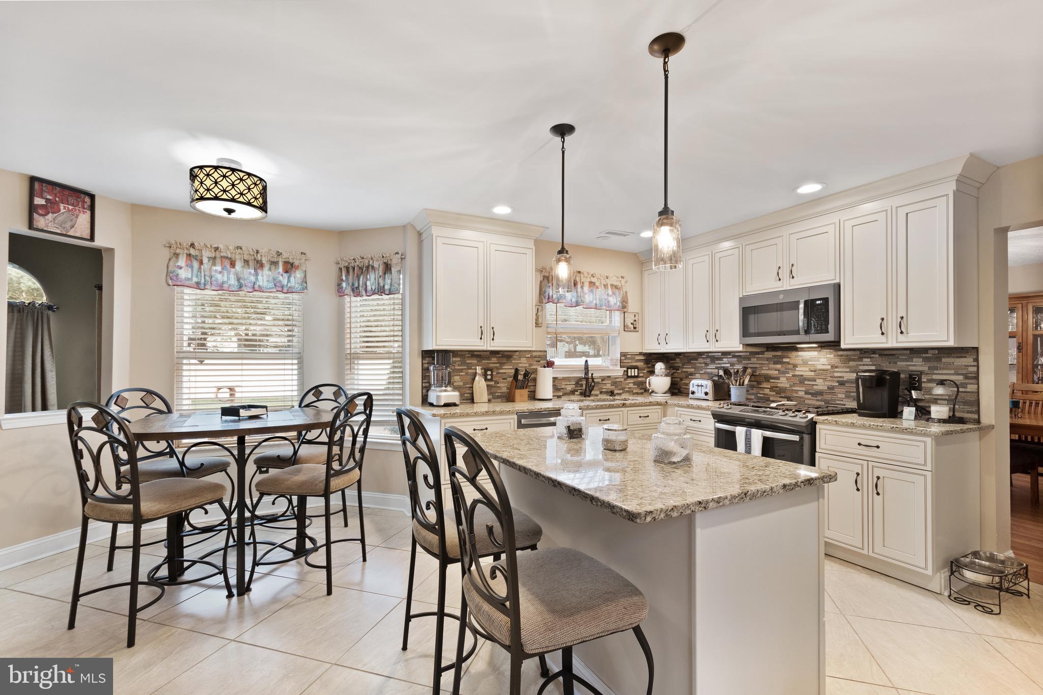 15 Chevy Chase Road Sicklerville, NJ 08081 - Photo 3 of 20