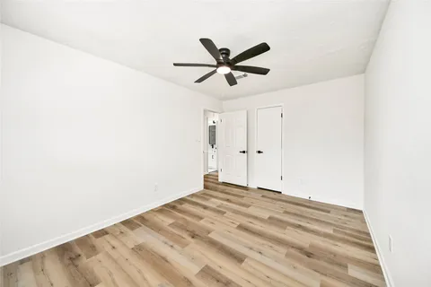 $264,900 | 13122 Benford Drive, Houston, TX 77099