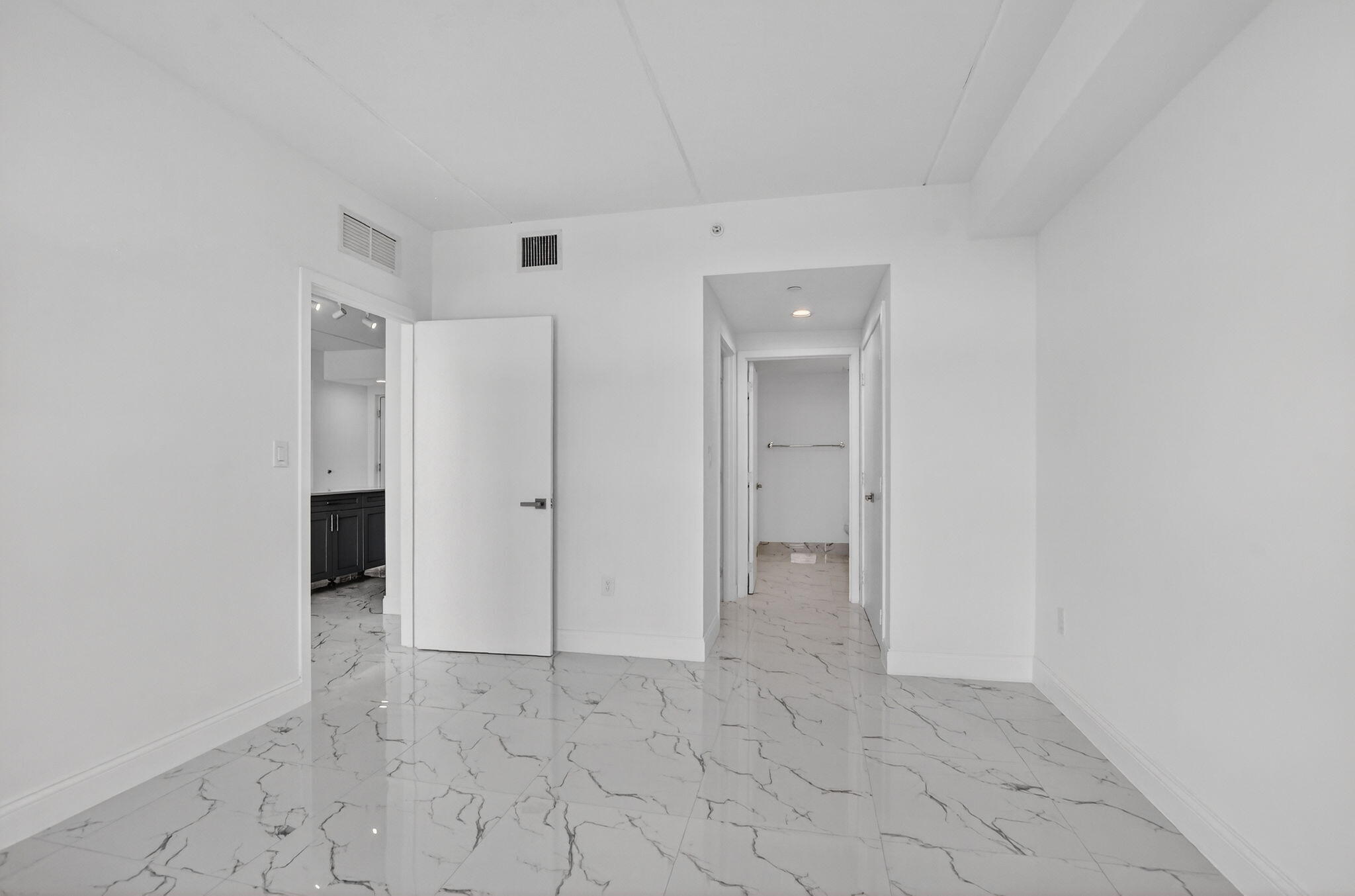 350 West Hidden Valley Boulevard, Unit 201 Boca Raton, FL 33487 - Photo 11 of 33 a view of an empty room