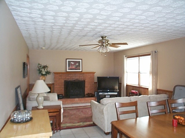 2344 Lyndhurst Road Waynesboro, VA 22980 - Photo 5 of 25 a living room with furniture and a fireplace