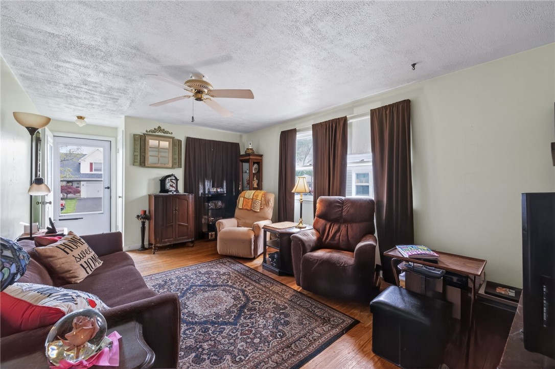 395 Brayton Road Greece, NY 14616 - Photo 8 of 20