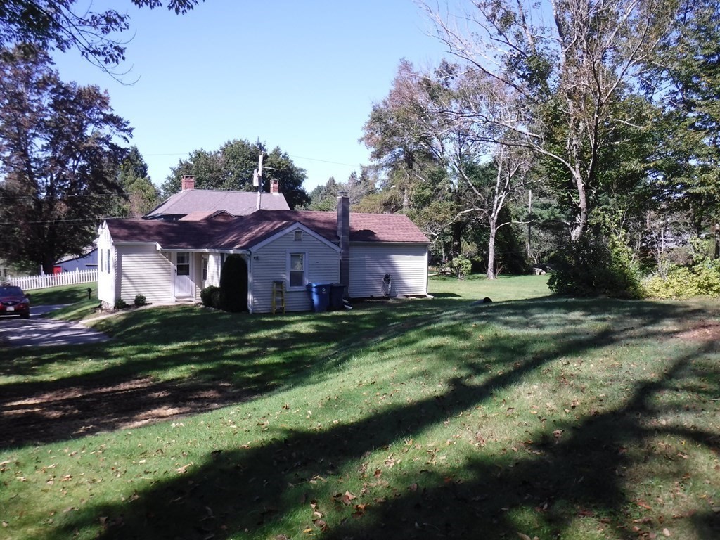 7 Millward Road Charlton, MA 01507 - Photo 5 of 14 Gallery Image 5