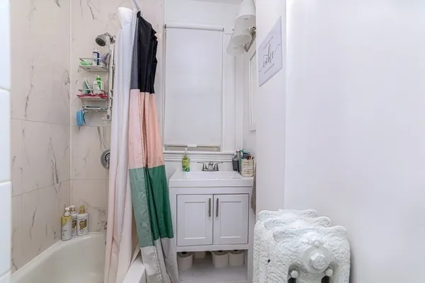 $4,100 | 753 Boylston Street, Unit 2, Chestnut Hill, MA 02467