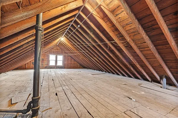 $4,100 | 753 Boylston Street, Unit 2, Chestnut Hill, MA 02467