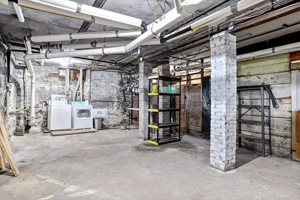 $4,100 | 753 Boylston Street, Unit 2, Chestnut Hill, MA 02467