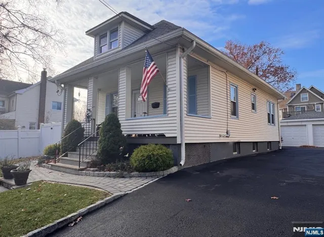 $3,450 | 74 Laurel Street, Ridgefield Park, NJ 07660