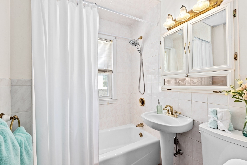 36 Bayfield Road Quincy, MA 02171 - Photo 25 of 36 Gallery Image 25