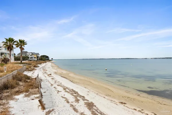 $965,000 | 22 Seashore Drive, Pensacola Beach, FL 32561