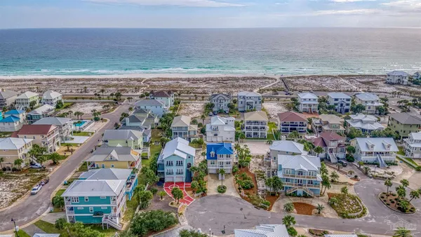 $965,000 | 22 Seashore Drive, Pensacola Beach, FL 32561