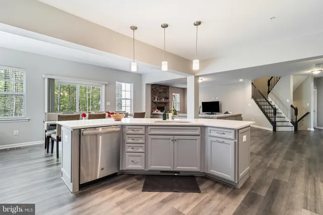 $799,999 | 13301 Windjammer Court, Hughesville, MD 20637