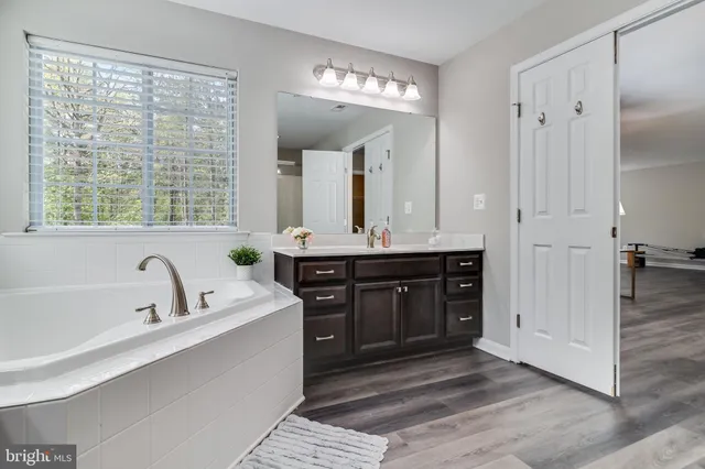 $799,999 | 13301 Windjammer Court, Hughesville, MD 20637